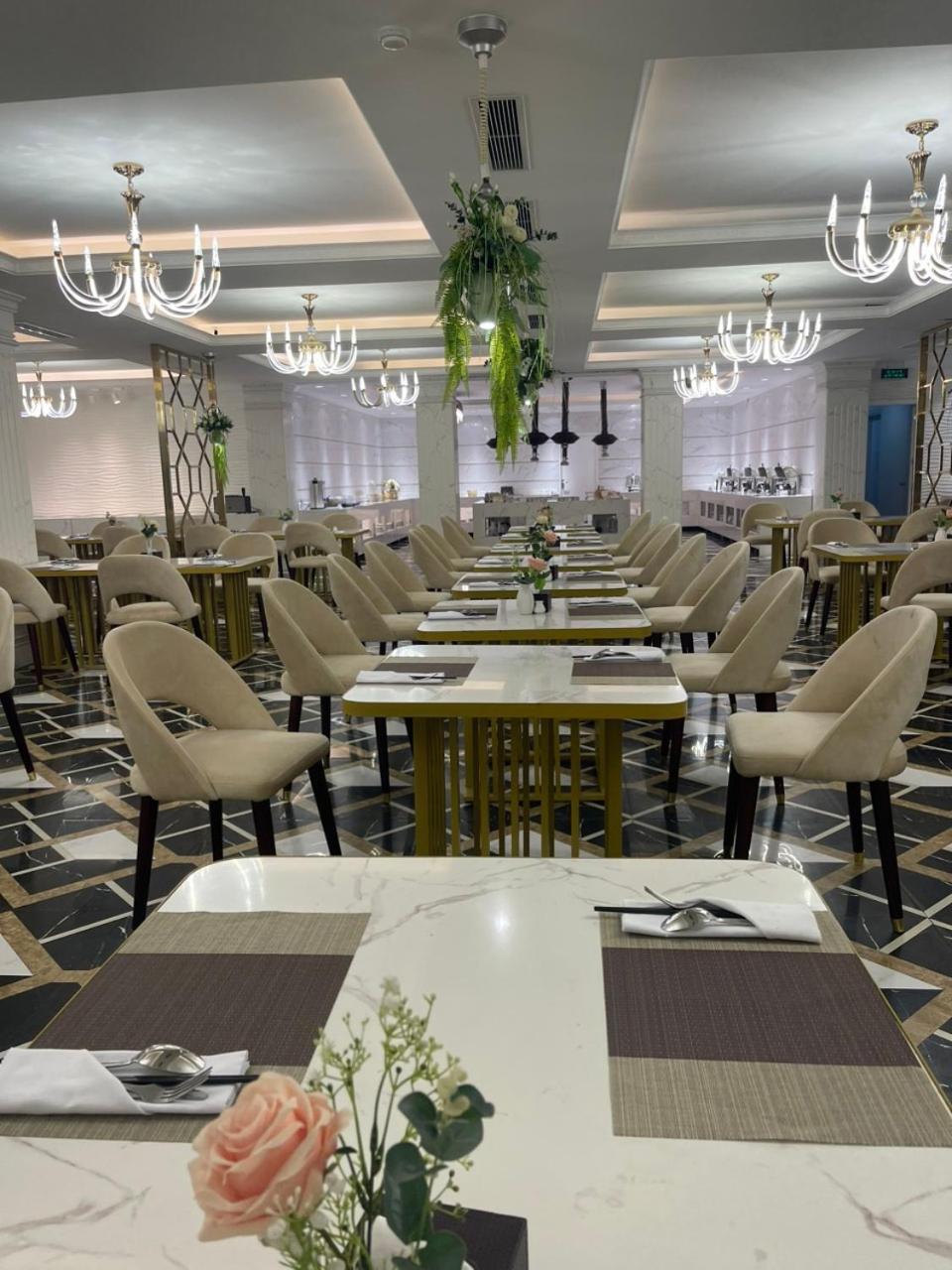 Canh Hung Palace 하이퐁 외부 사진