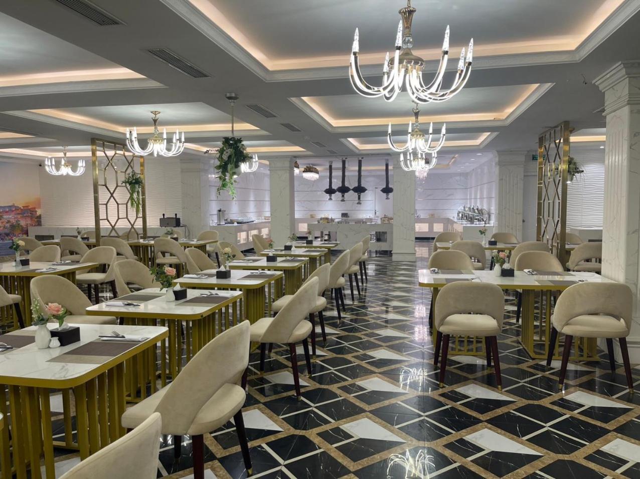Canh Hung Palace 하이퐁 외부 사진